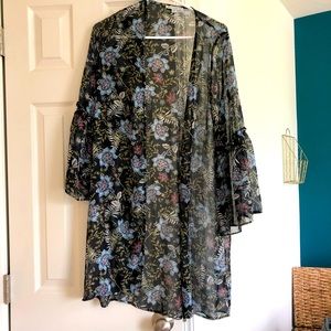 Flowy kimono